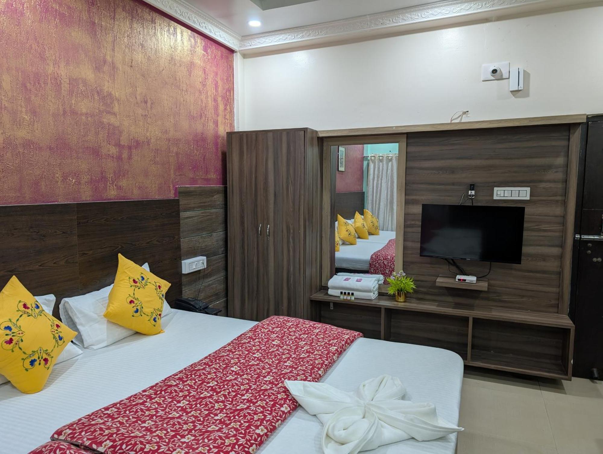 Rangamati Garden Resort Shanti Niketan Bilik gambar